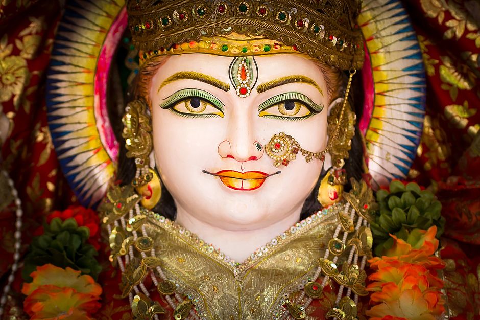 Photo d'un dessin d'une déesse Indienne - Agrandir l'image (fenêtre modale)