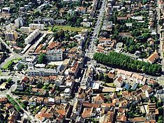 Vue aérienne de l'Avenue Thiers de Melun - Agrandir l'image (fenêtre modale)